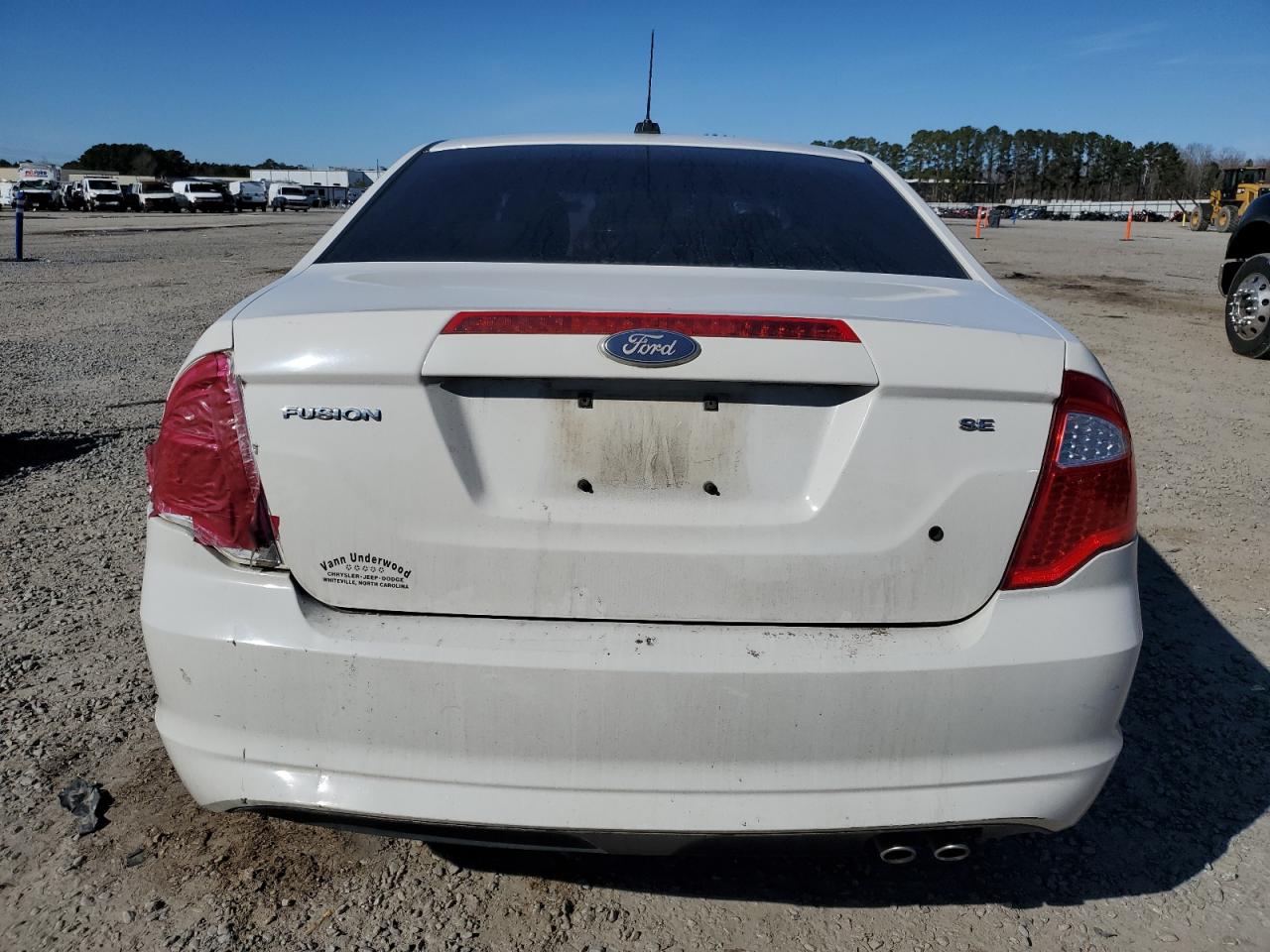2010 Ford Fusion - Image 6
