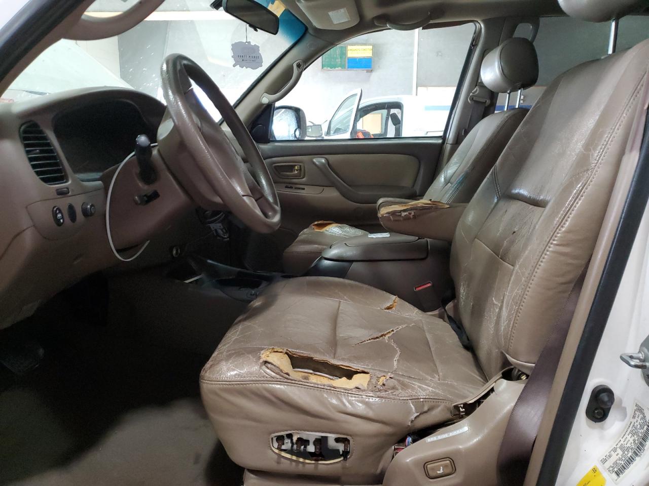 2002 Toyota Sequoia - Image 7
