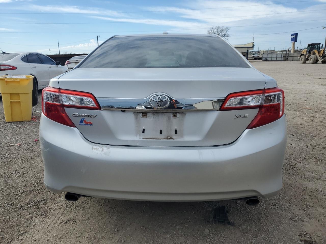 2012 Toyota Camry - Image 6