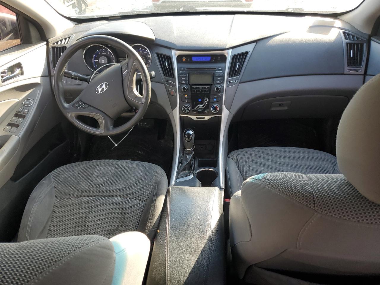 2013 Hyundai Sonata - Image 8