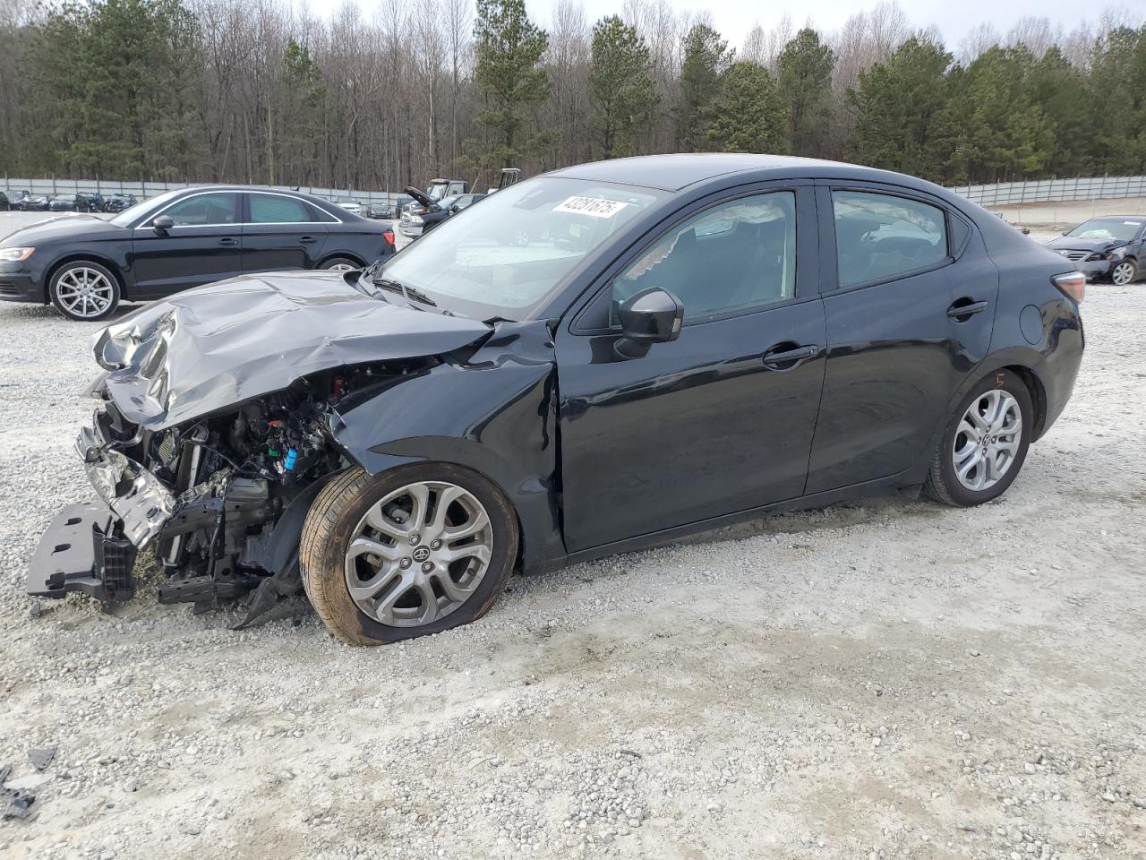 2017 Toyota Yaris - Image 1