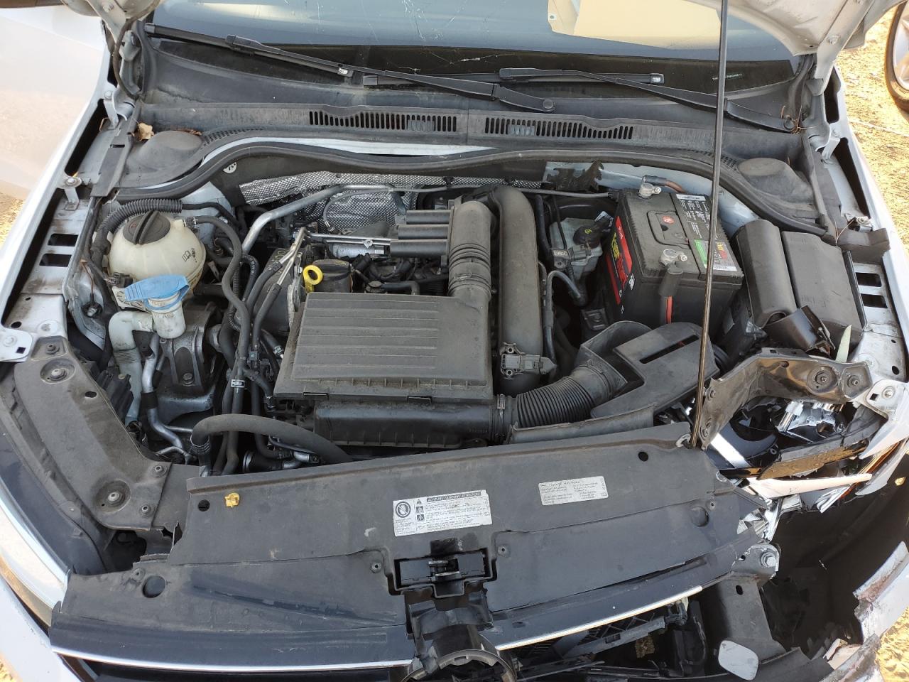 2017 Volkswagen Jetta - Image 11