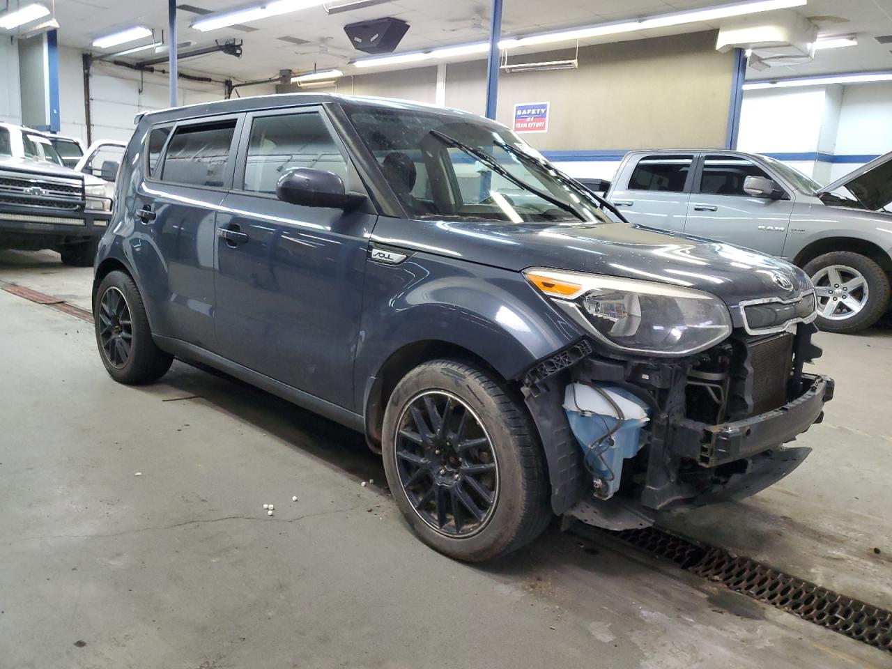 VIN KNDJP3A58F7125744 2015 KIA SOUL no.4