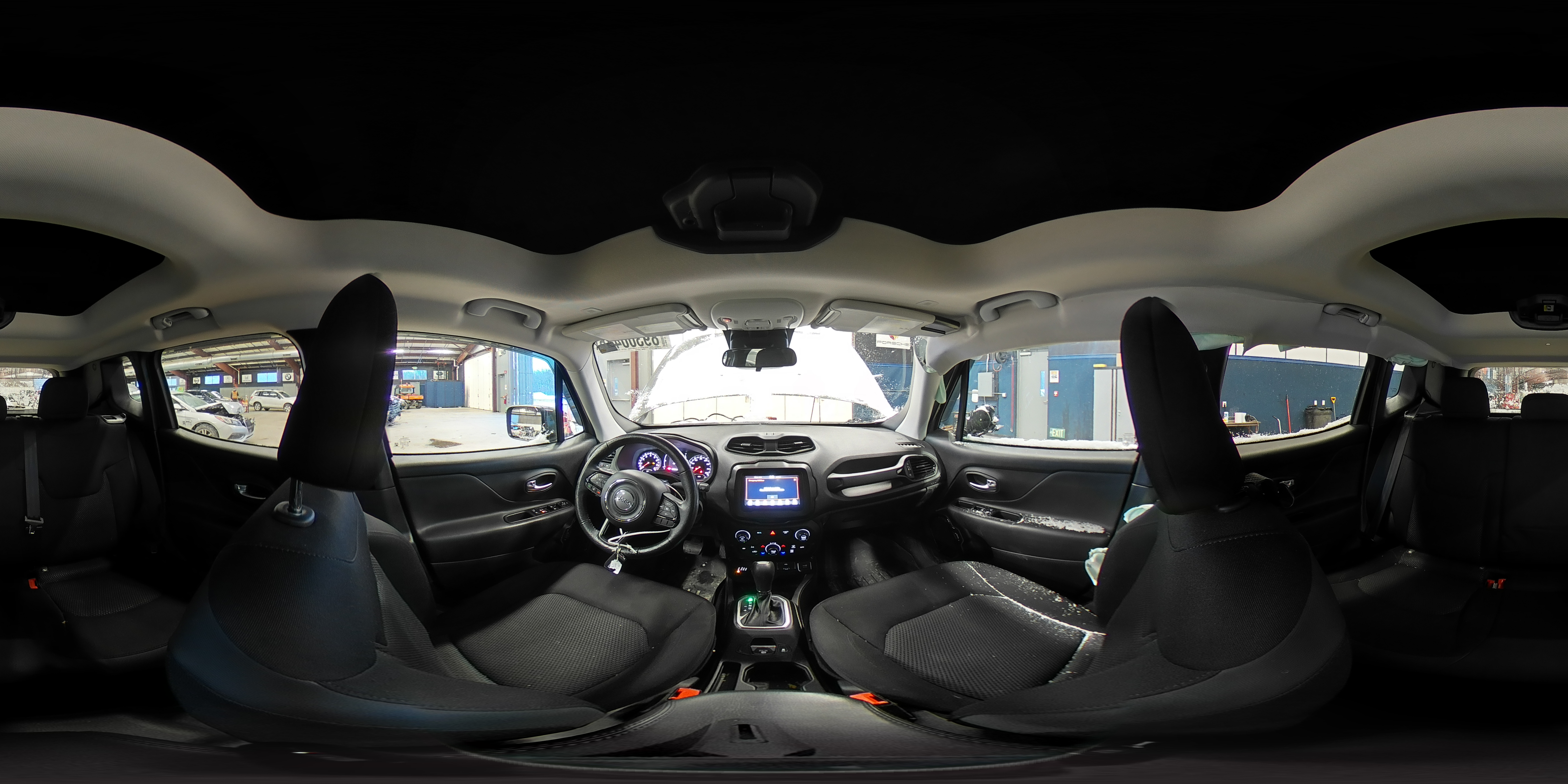 2020 Jeep Renegade - Image 13