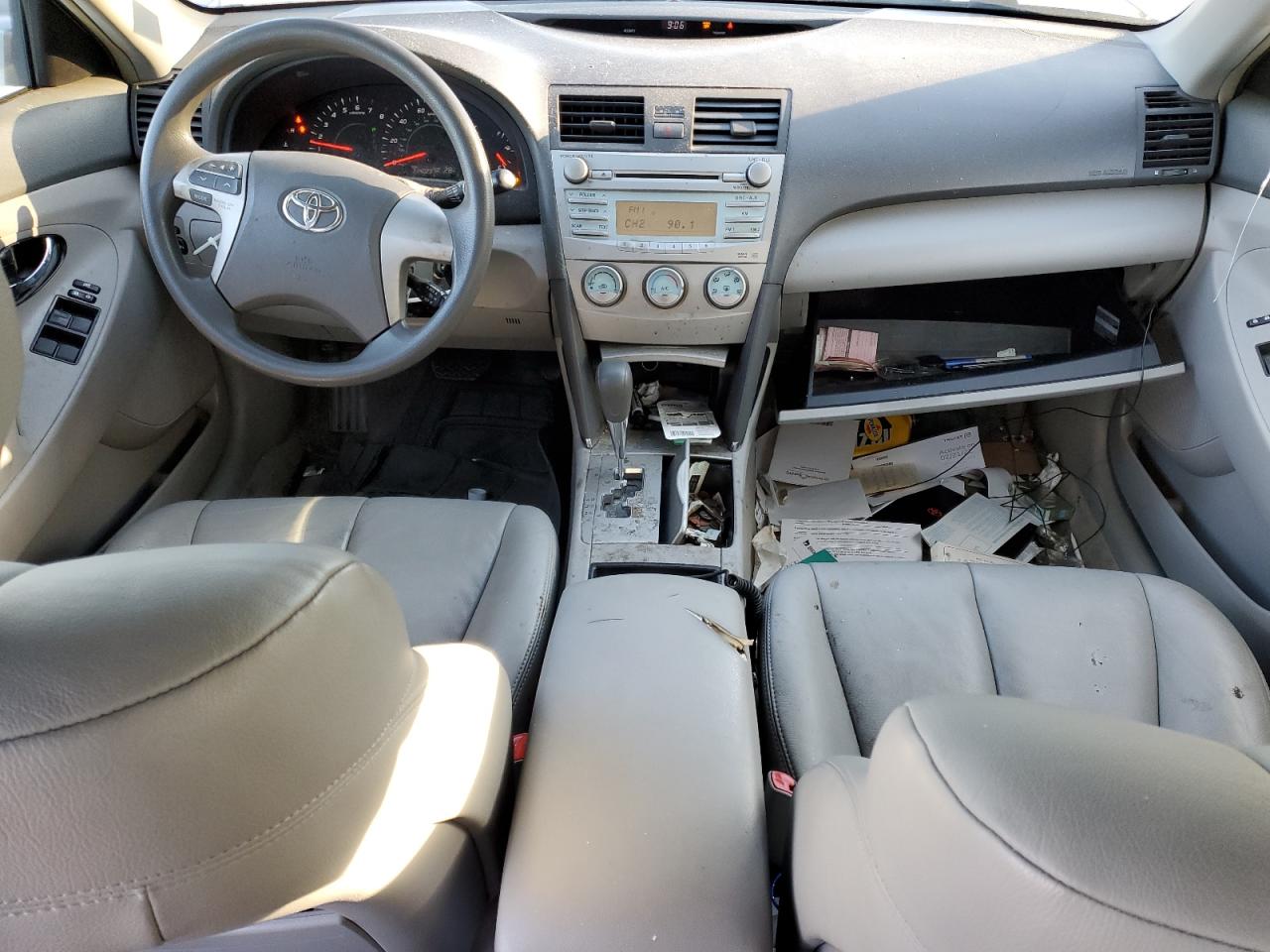 2009 Toyota Camry - Image 8