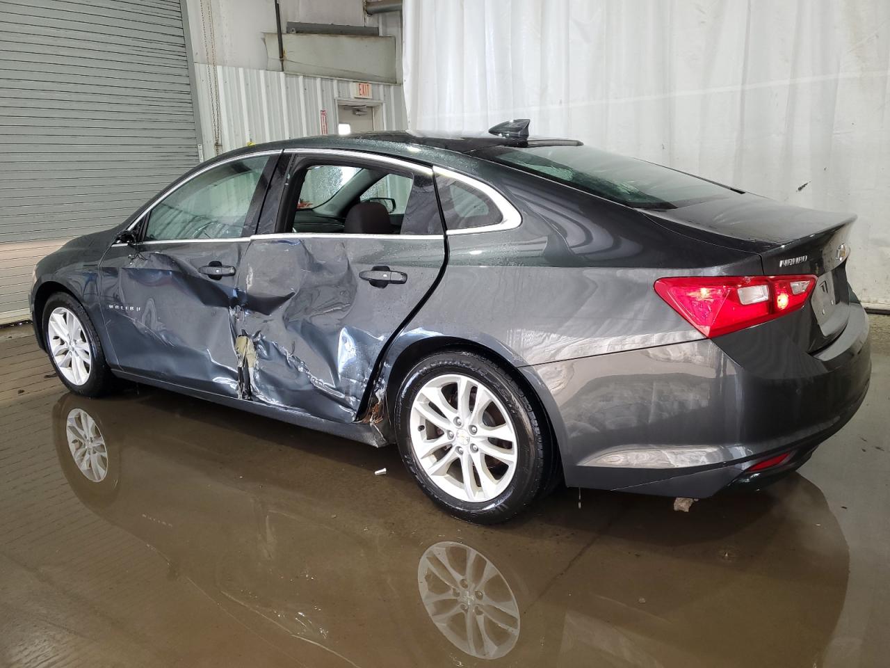 2017 Chevrolet Malibu - Image 2