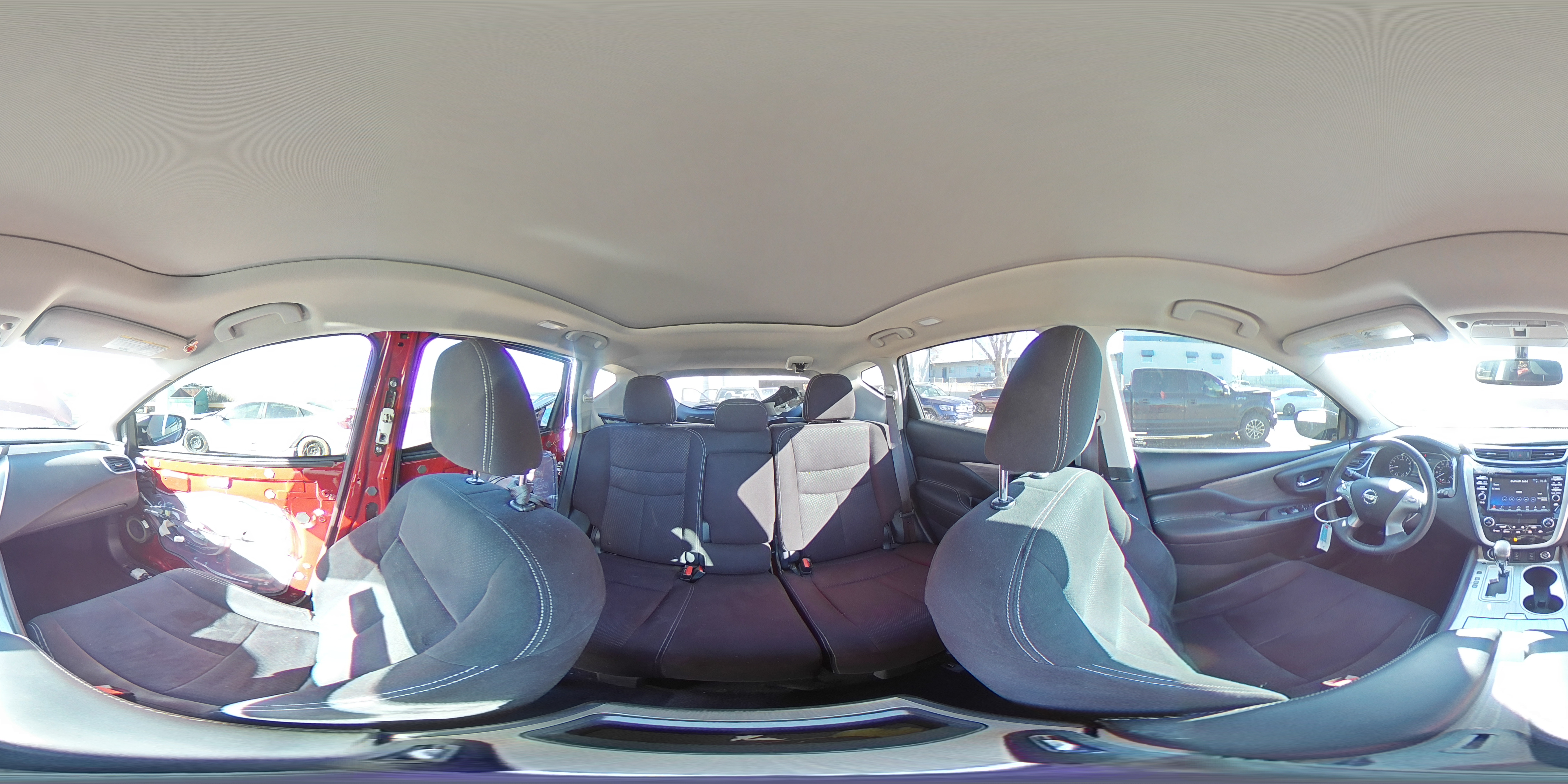 2017 Nissan Murano - Image 13