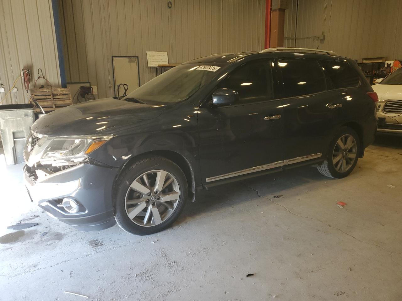 2013 Nissan Pathfinder - Image 1