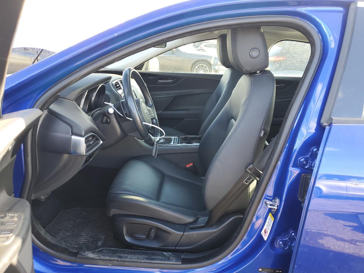 2017 Jaguar XE - Image 7