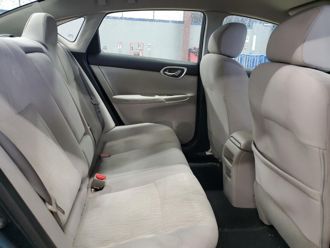 2015 Nissan Sentra - Image 10