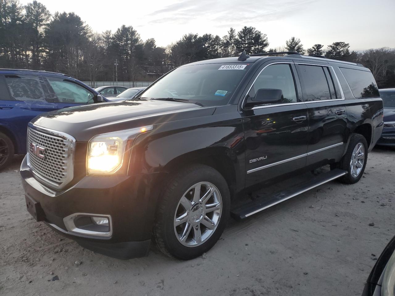 2015 GMC Yukon - Image 1