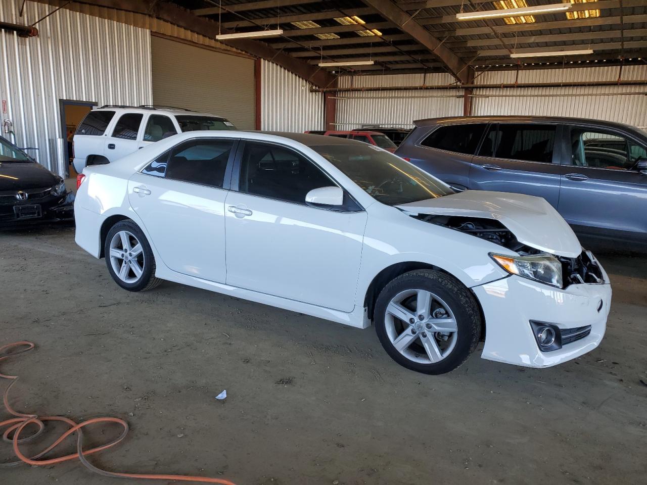 2014 Toyota Camry - Image 4