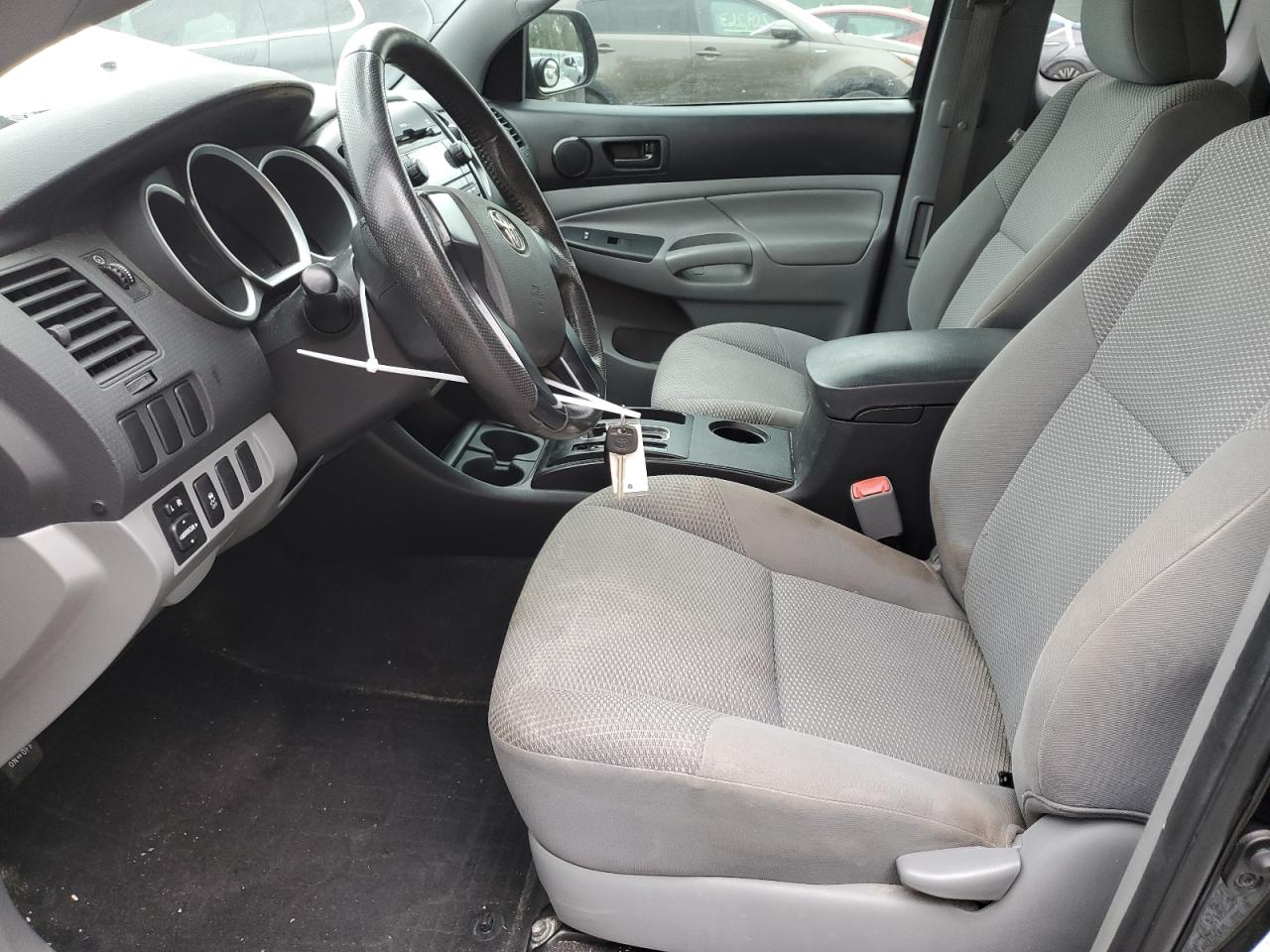 2012 Toyota Tacoma - Image 7