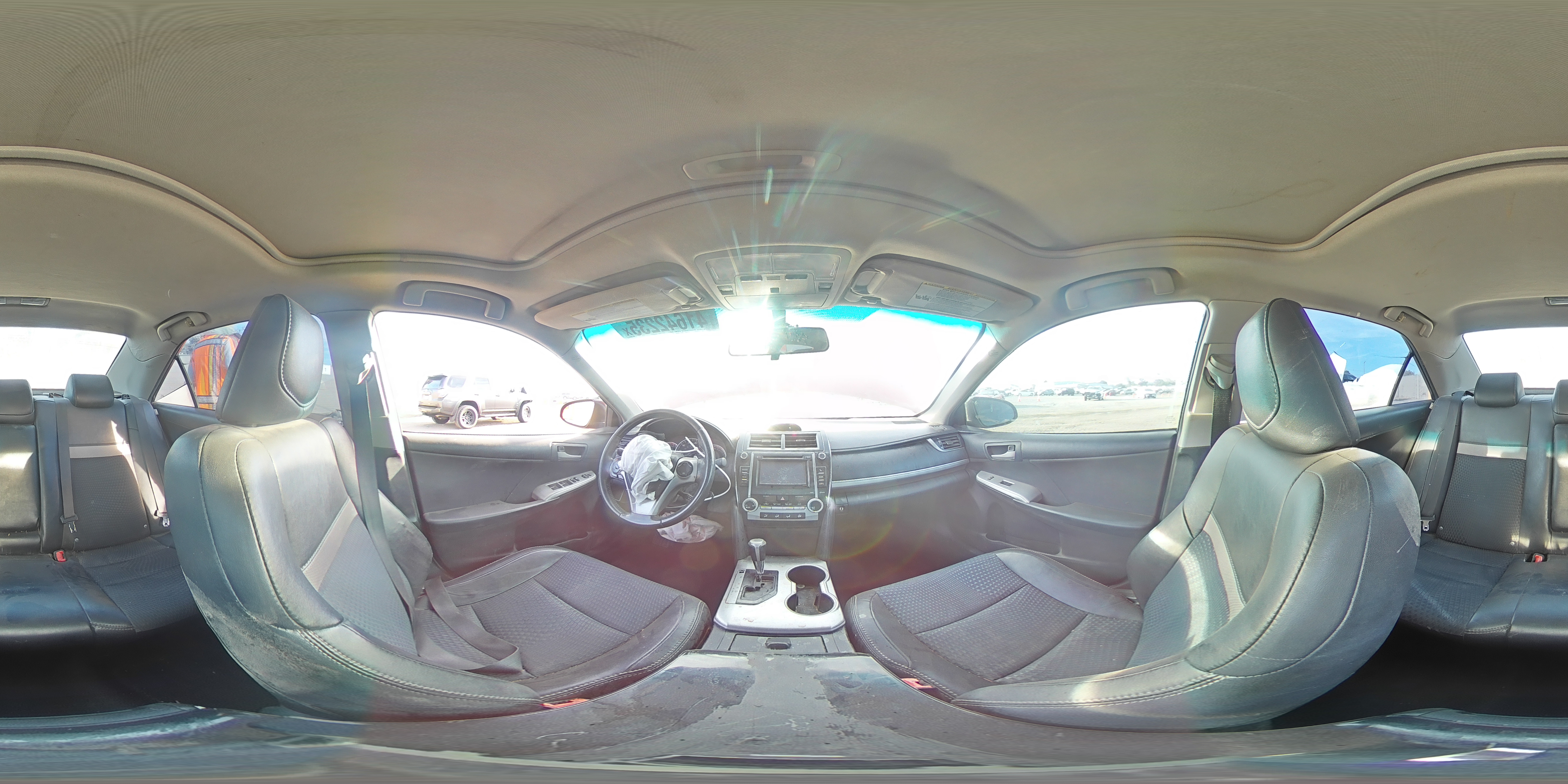 2012 Toyota Camry - Image 12