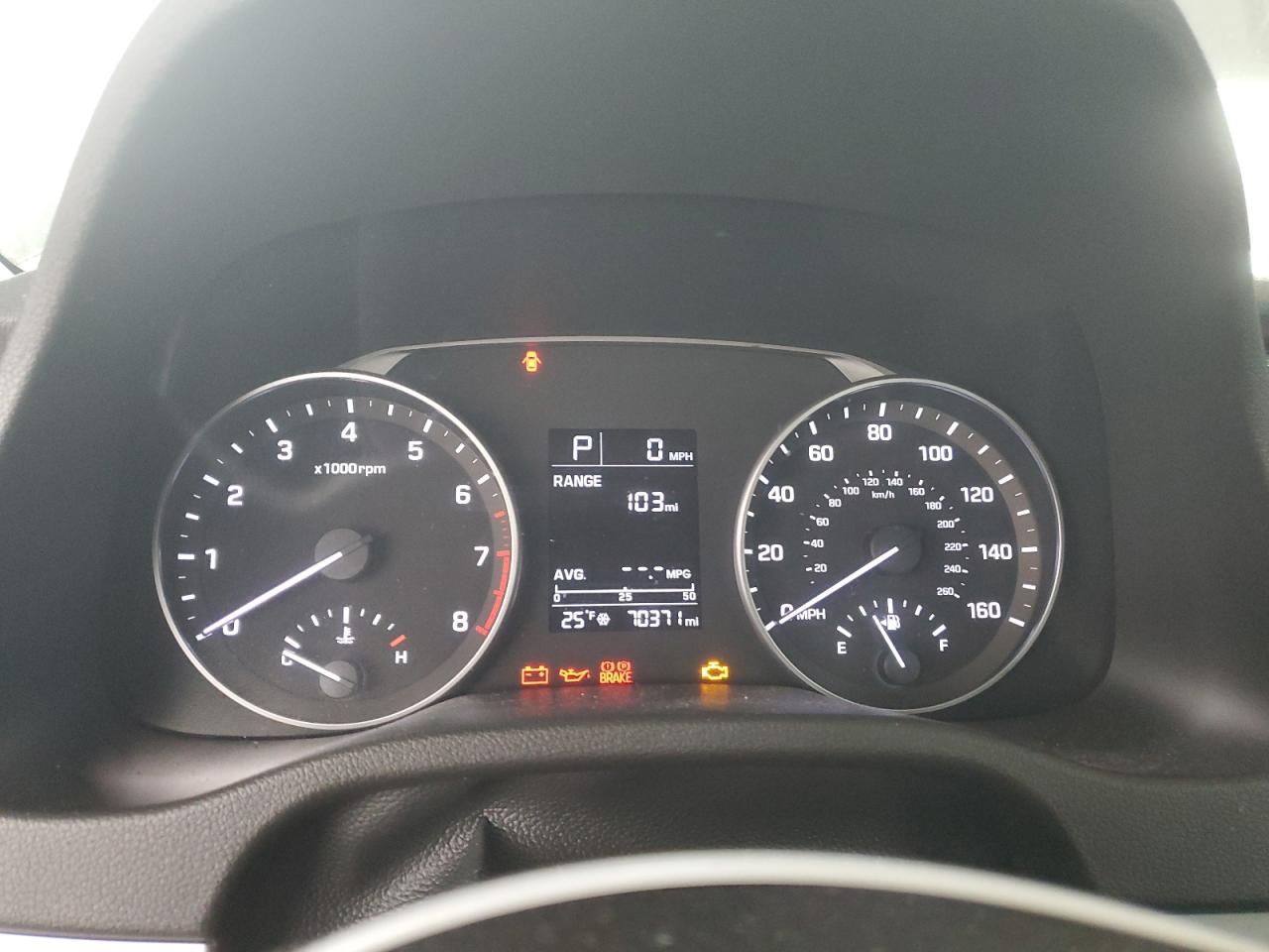 2017 Hyundai Elantra - Image 9