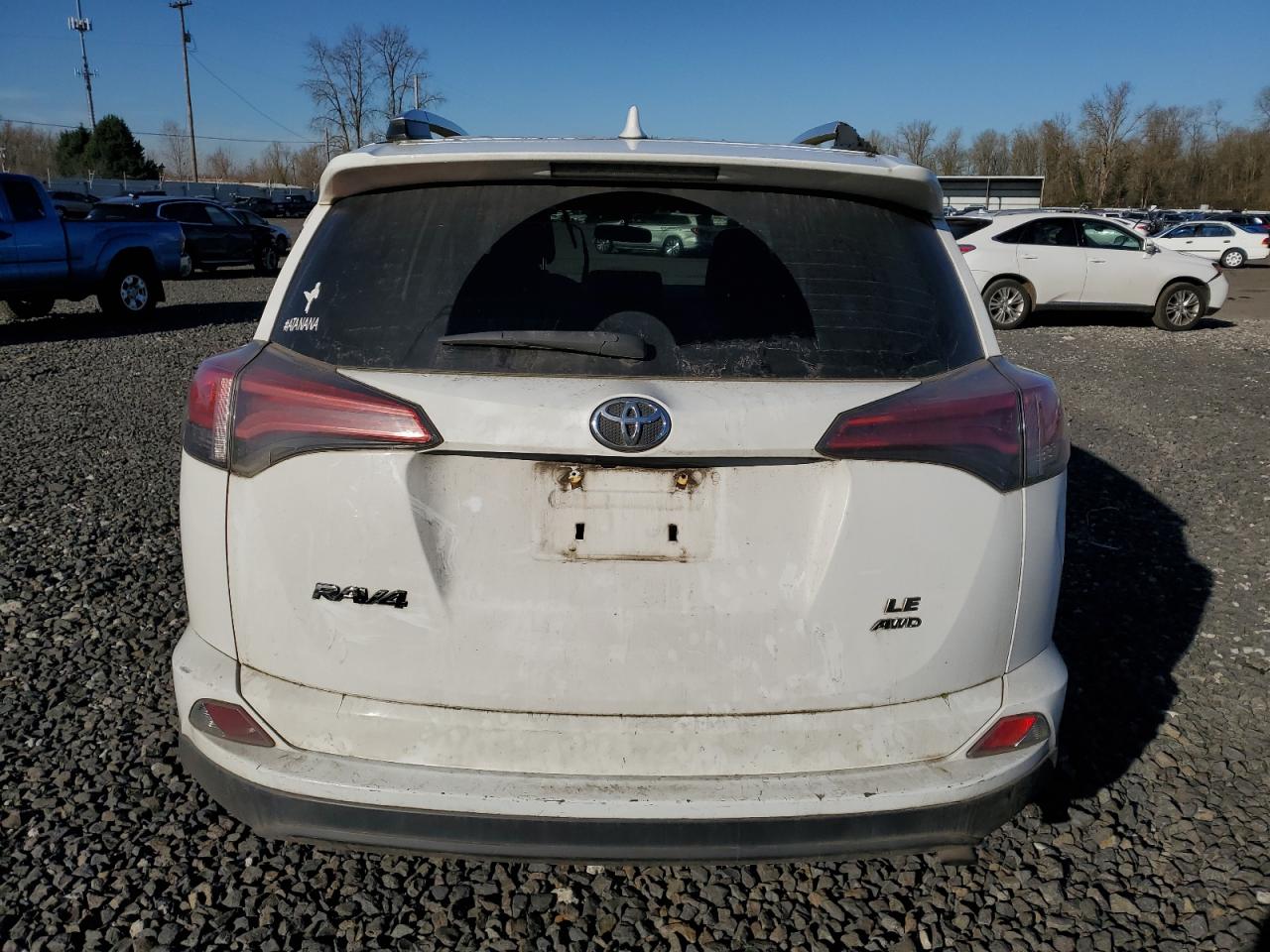 2016 Toyota RAV 4 - Image 6