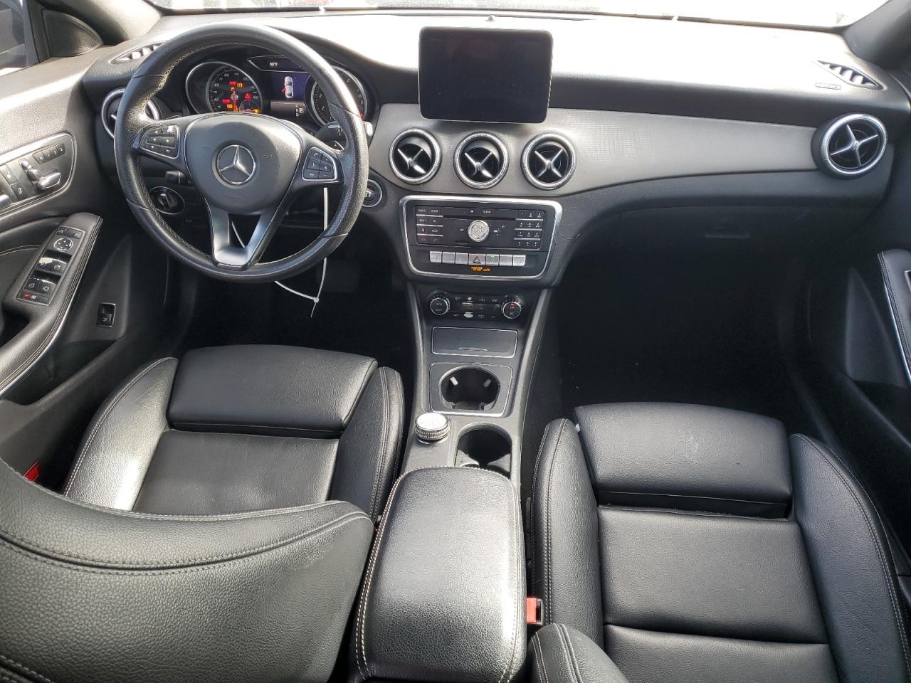 VIN WDDSJ4EBXJN688106 2018 MERCEDES-BENZ CLA-CLASS no.8