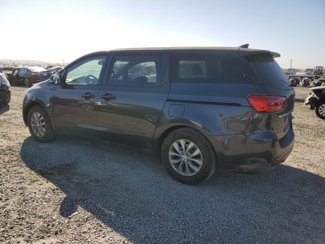 2021 Kia Sedona - Image 2