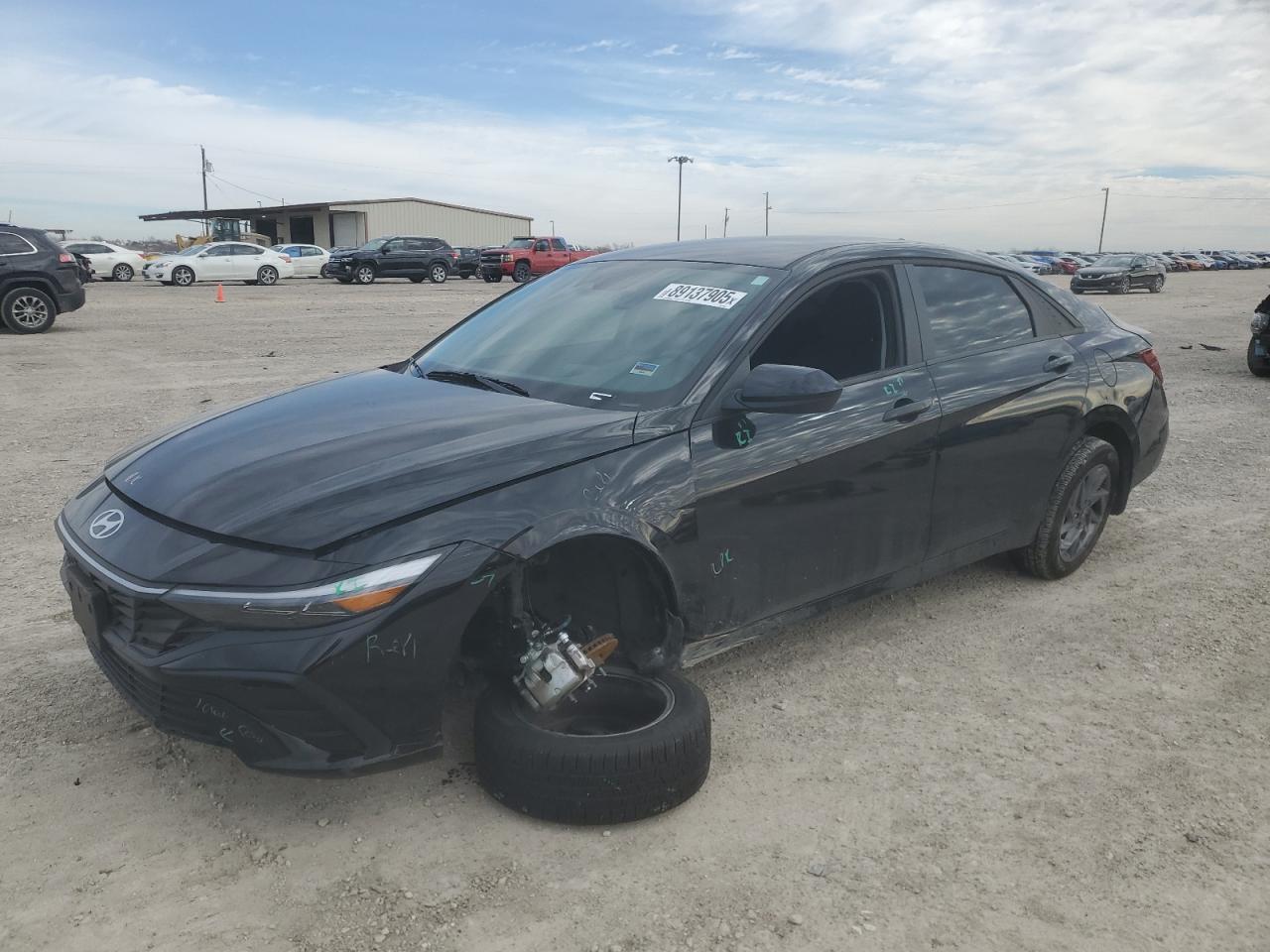 2024 Hyundai Elantra - Image 1