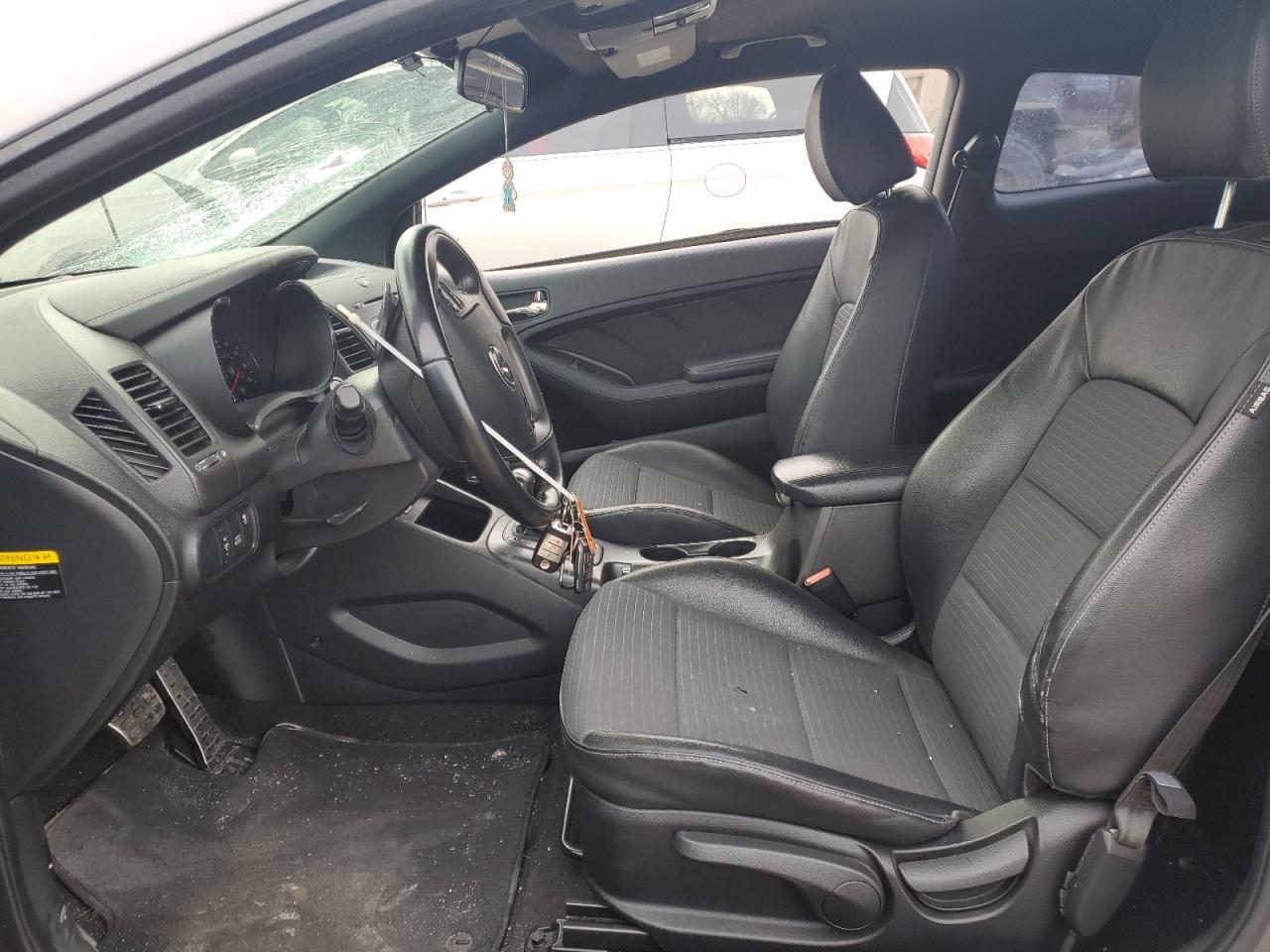 2015 Kia Forte - Image 7