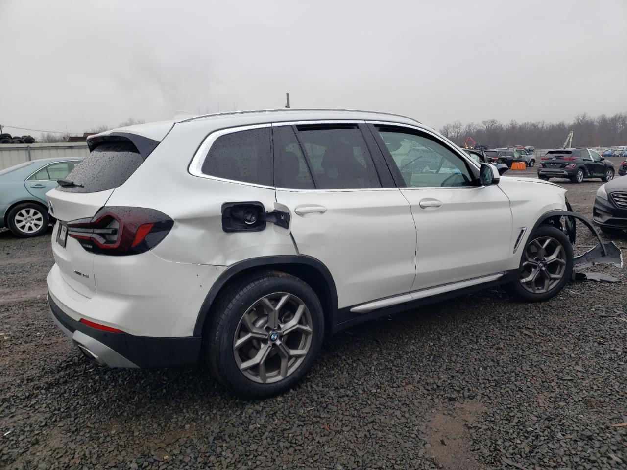 2022 BMW X3 - Image 3