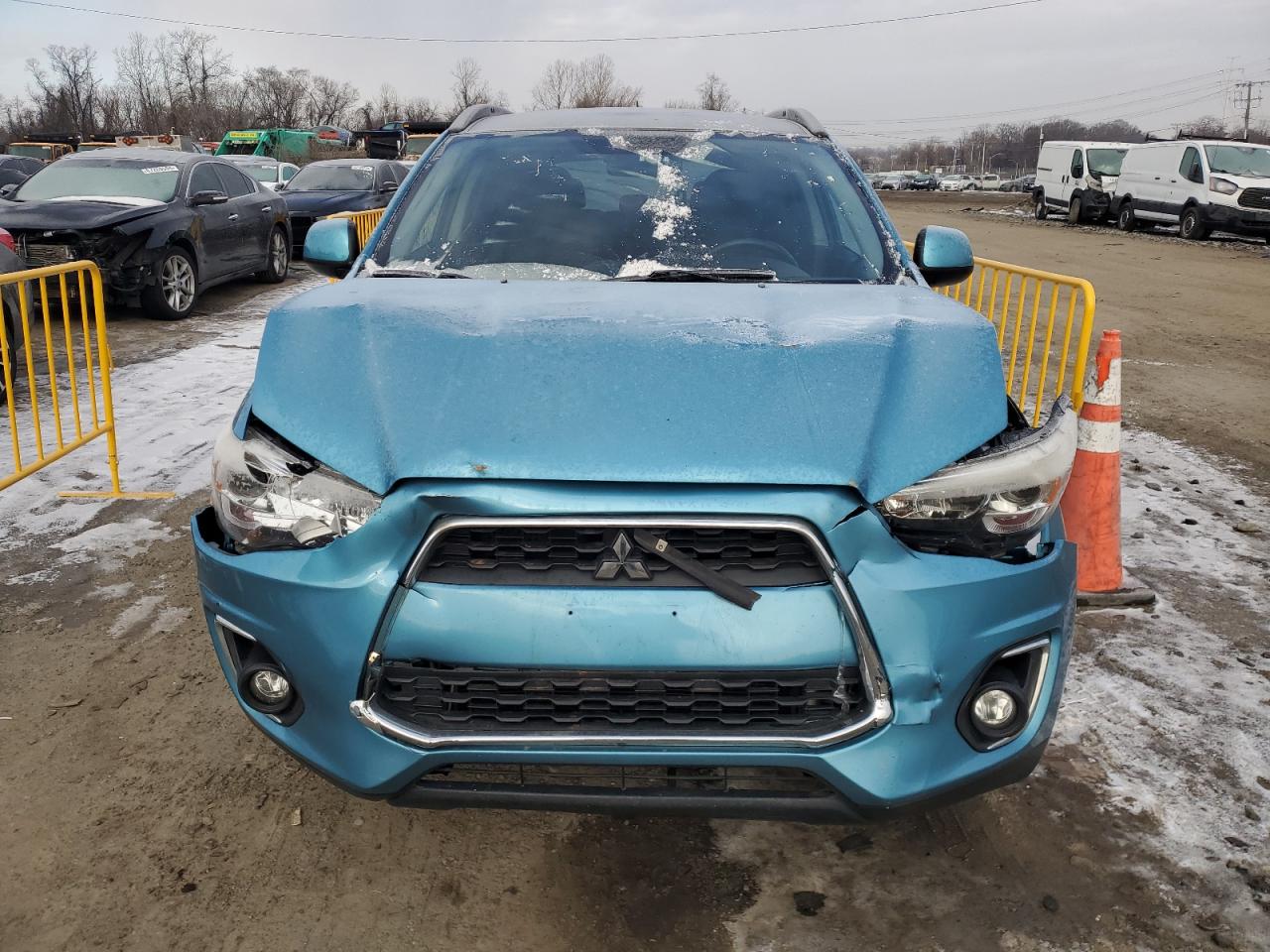2013 Mitsubishi Outlander - Image 5