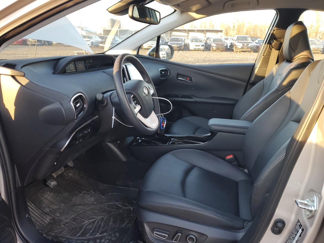 2018 Toyota Prius - Image 7