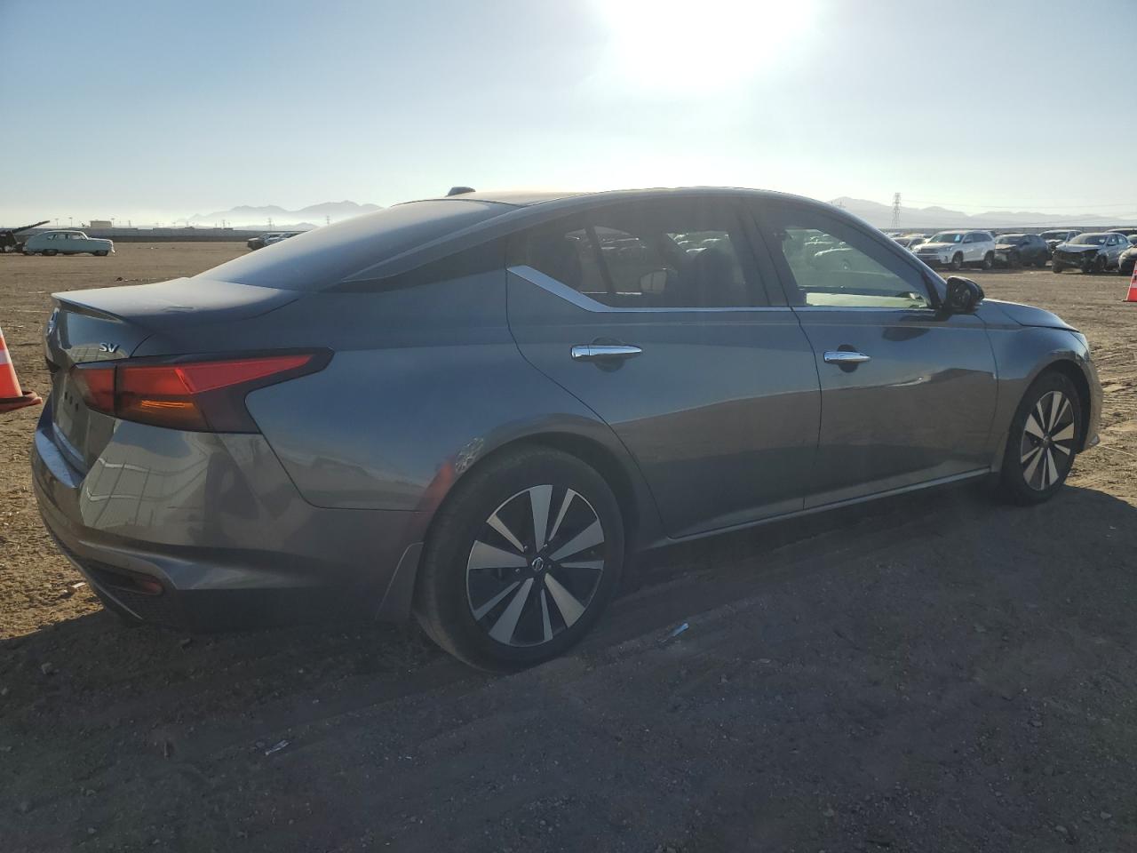2019 Nissan Altima - Image 3