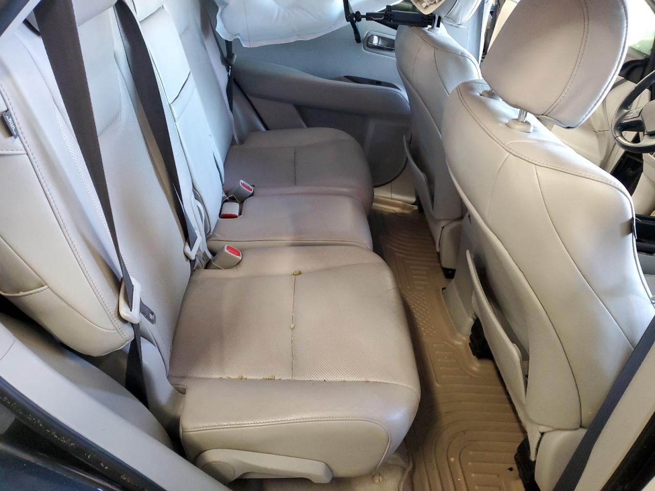2010 Lexus RX - Image 11