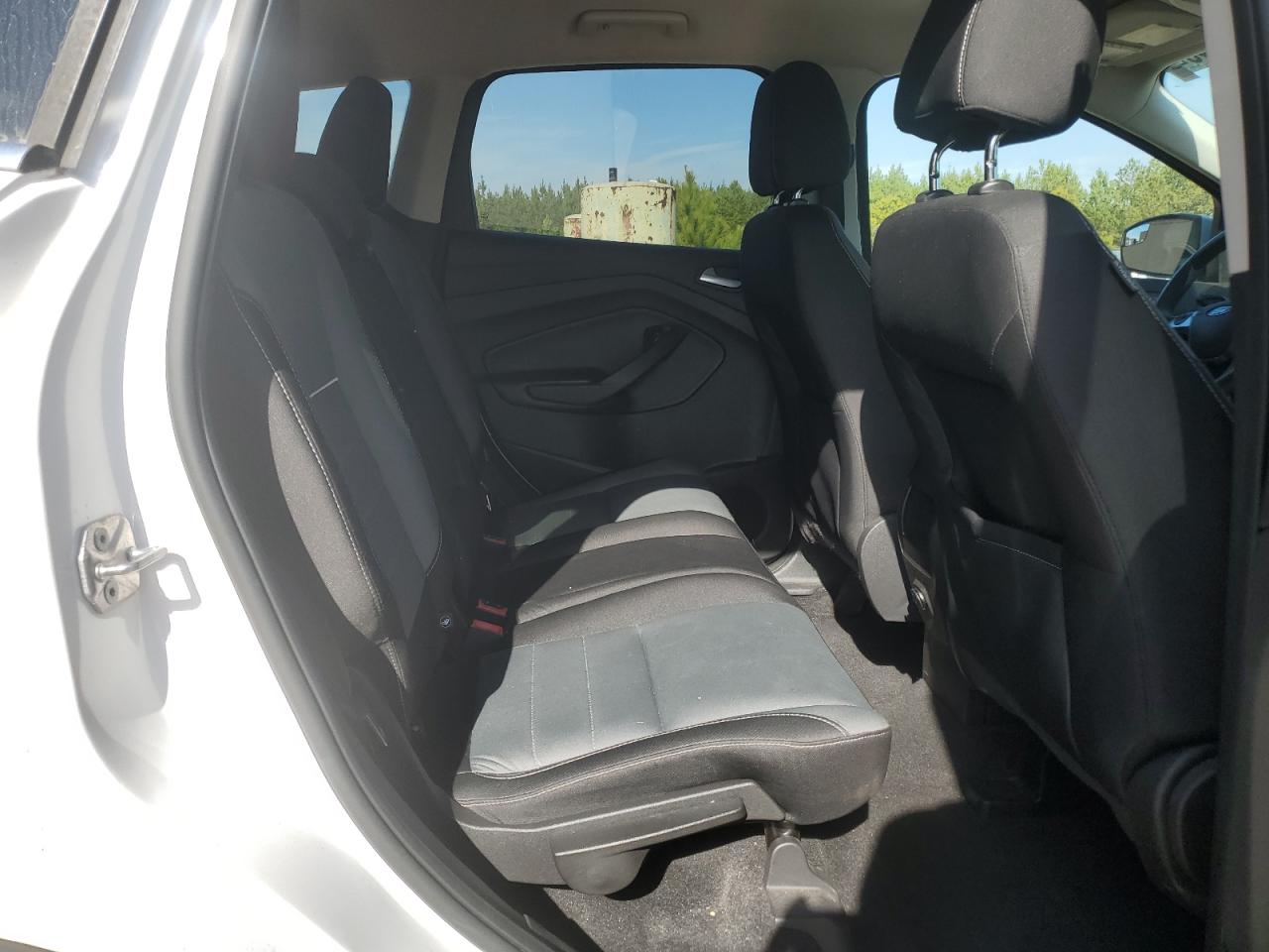 2015 Ford Escape - Image 11