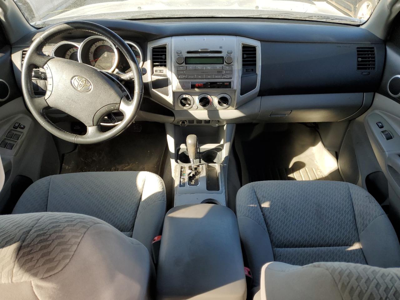 2011 Toyota Tacoma - Image 8