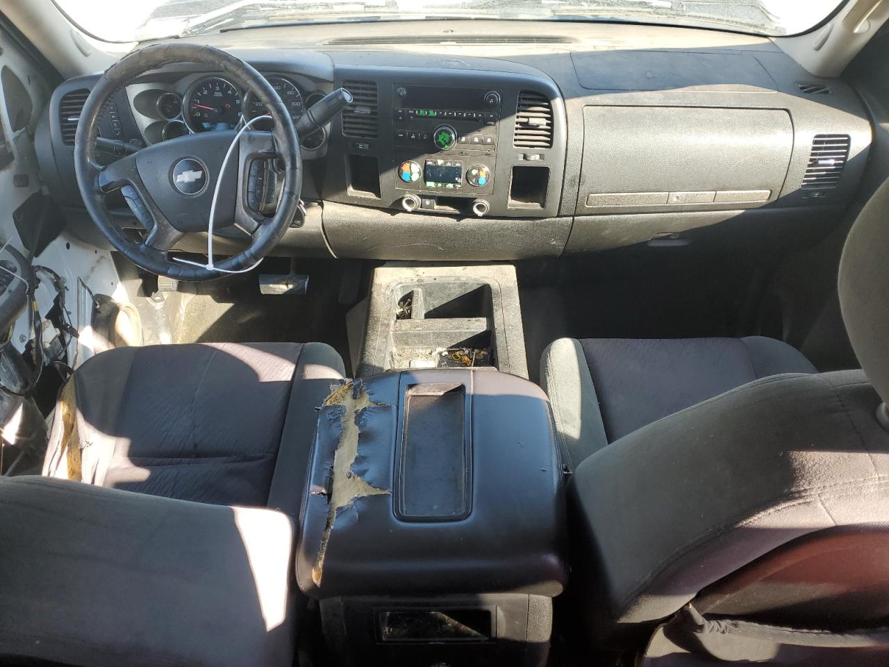 2008 Chevrolet Silverado - Image 8