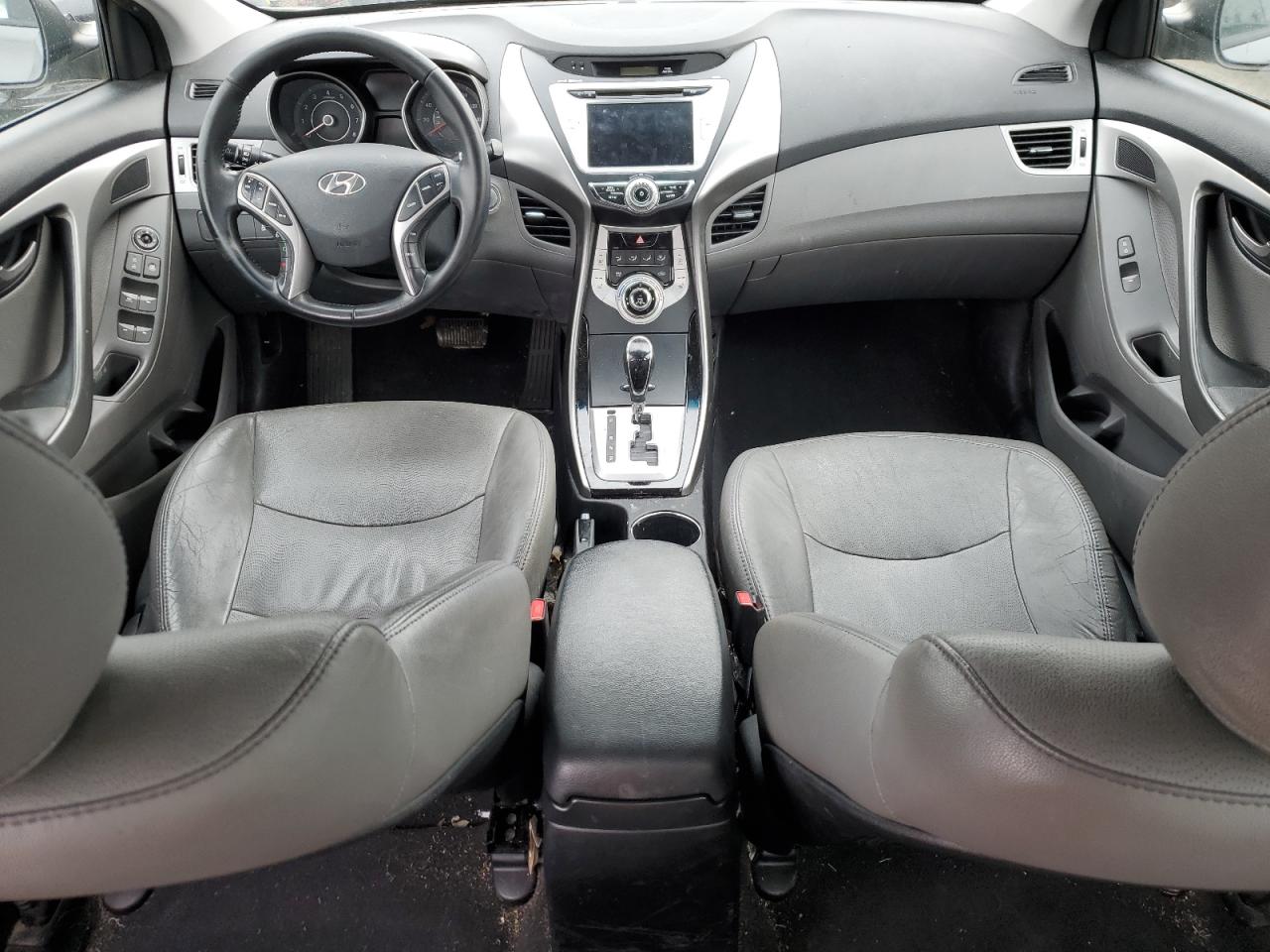 2012 Hyundai Elantra - Image 8