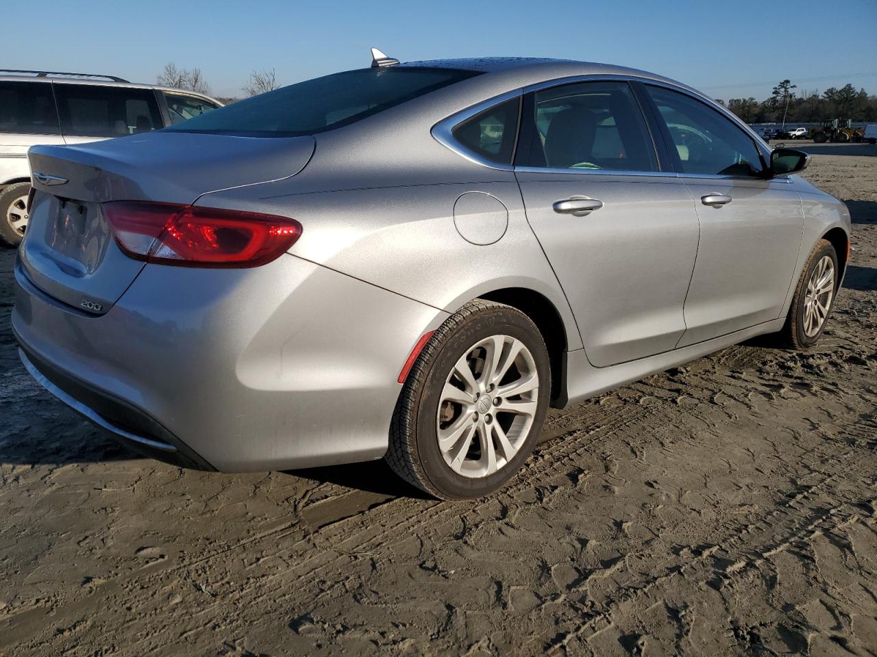 2015 Chrysler 200 - Image 3