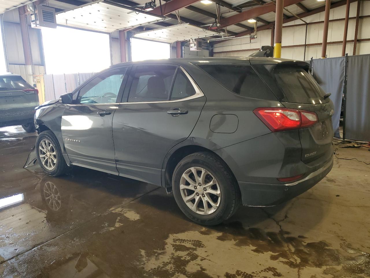 2018 Chevrolet Equinox - Image 2