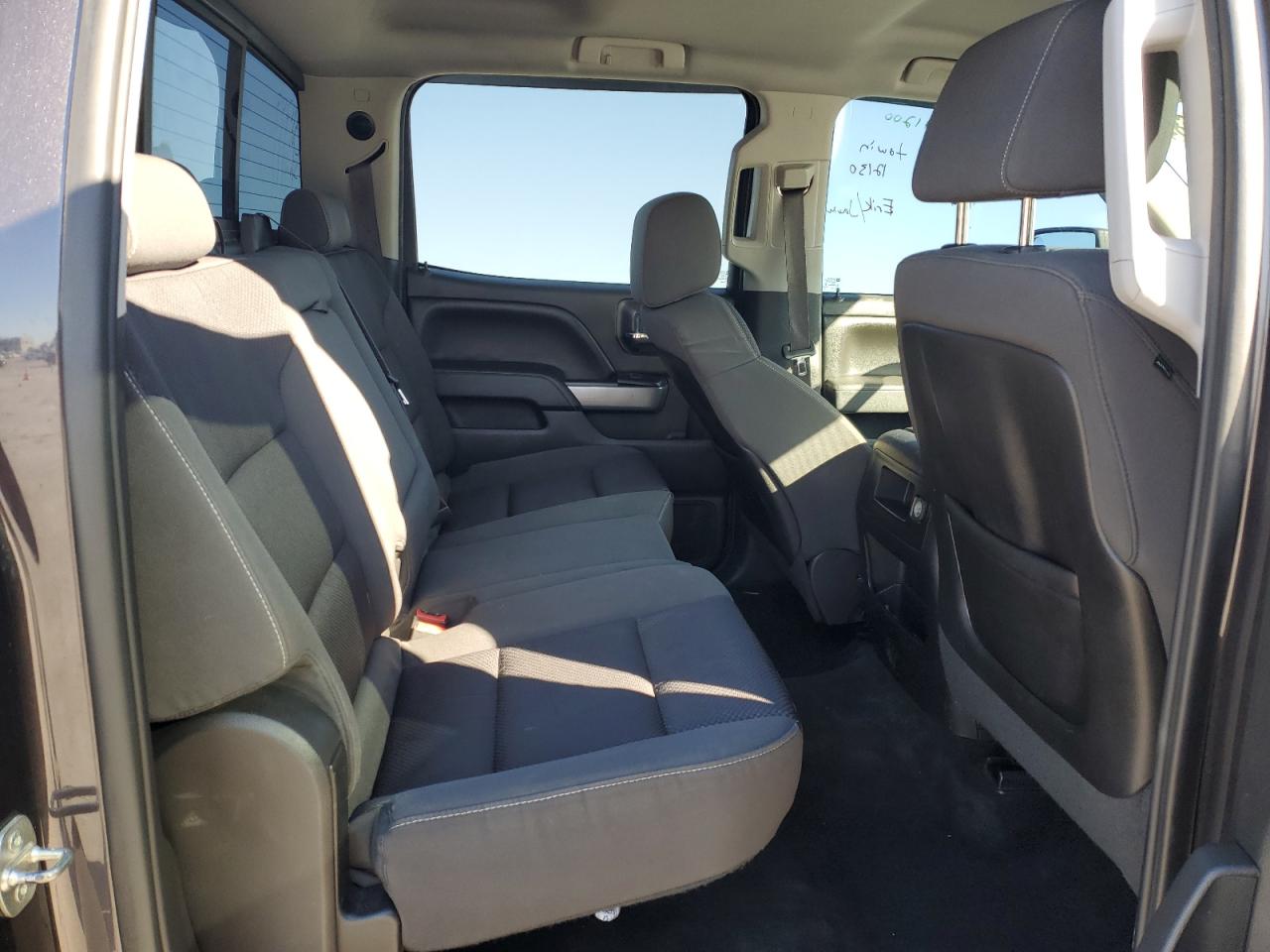 2014 Chevrolet Silverado - Image 10