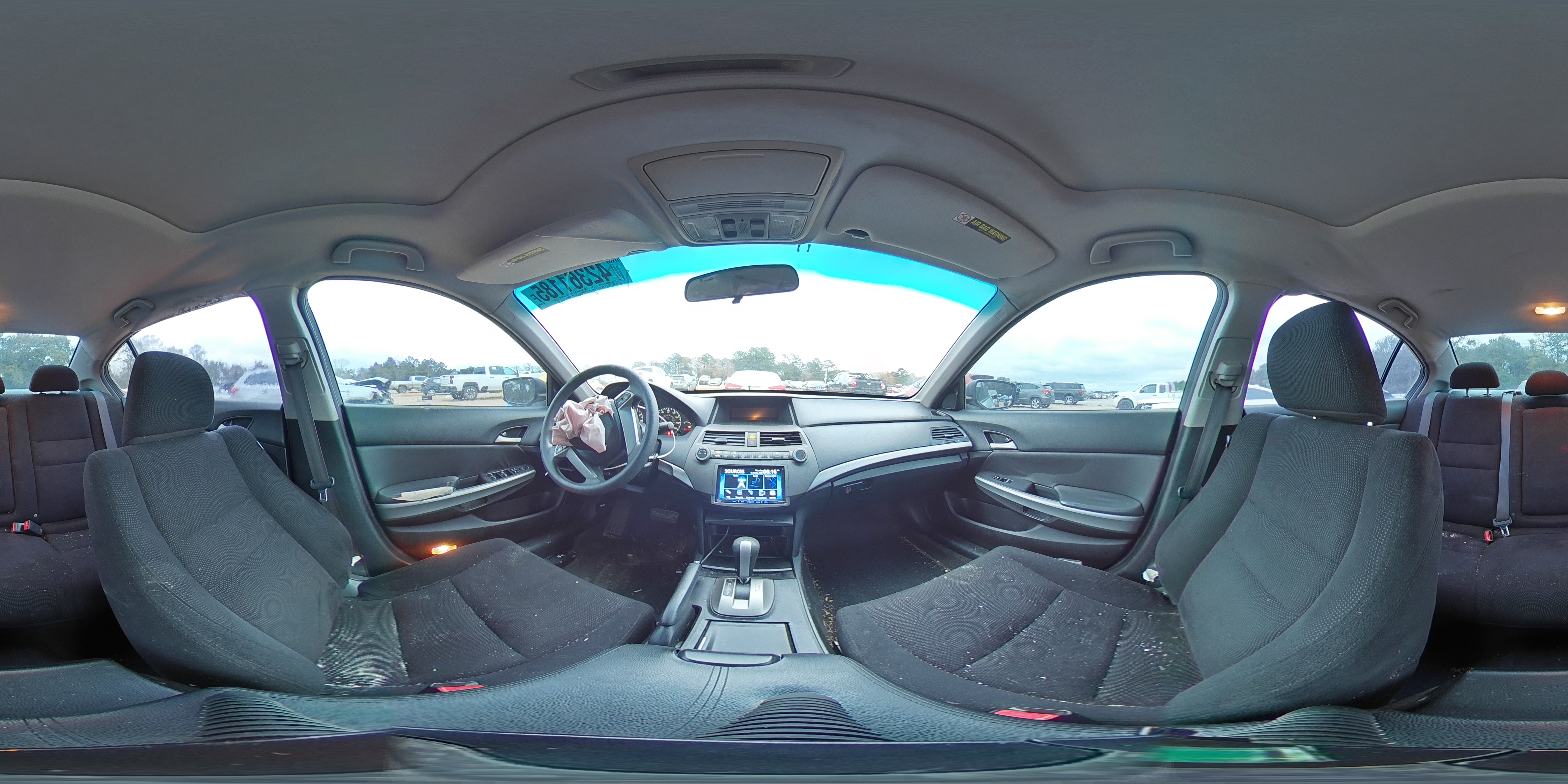 2009 Honda Accord - Image 13