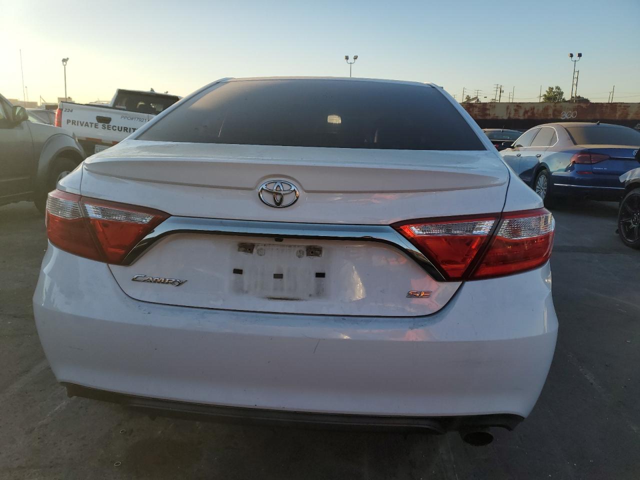 VIN 4T1BF1FK6GU135178 2016 TOYOTA CAMRY no.6