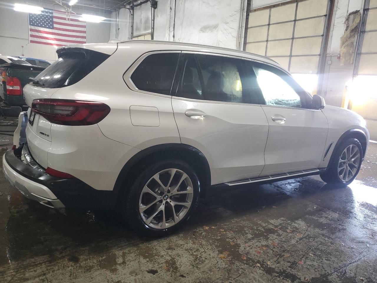 2023 BMW X5 - Image 3
