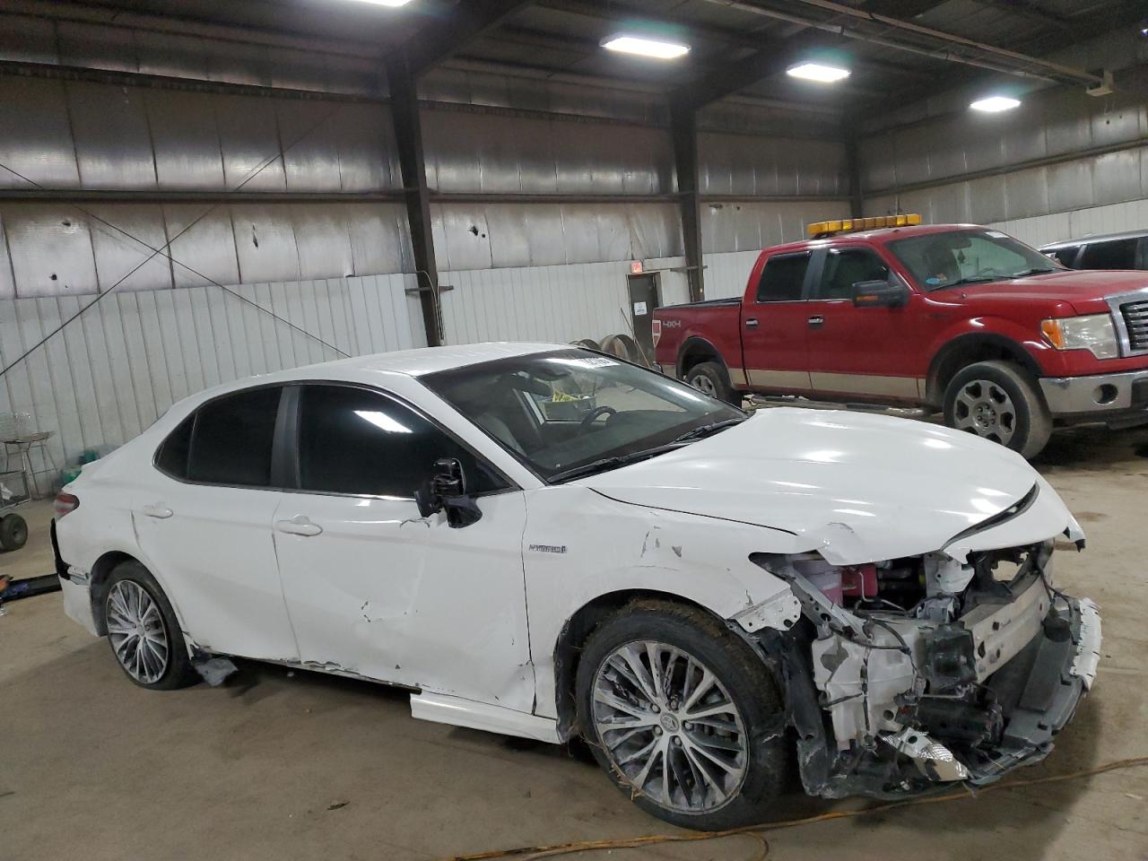 2020 Toyota Camry - Image 4