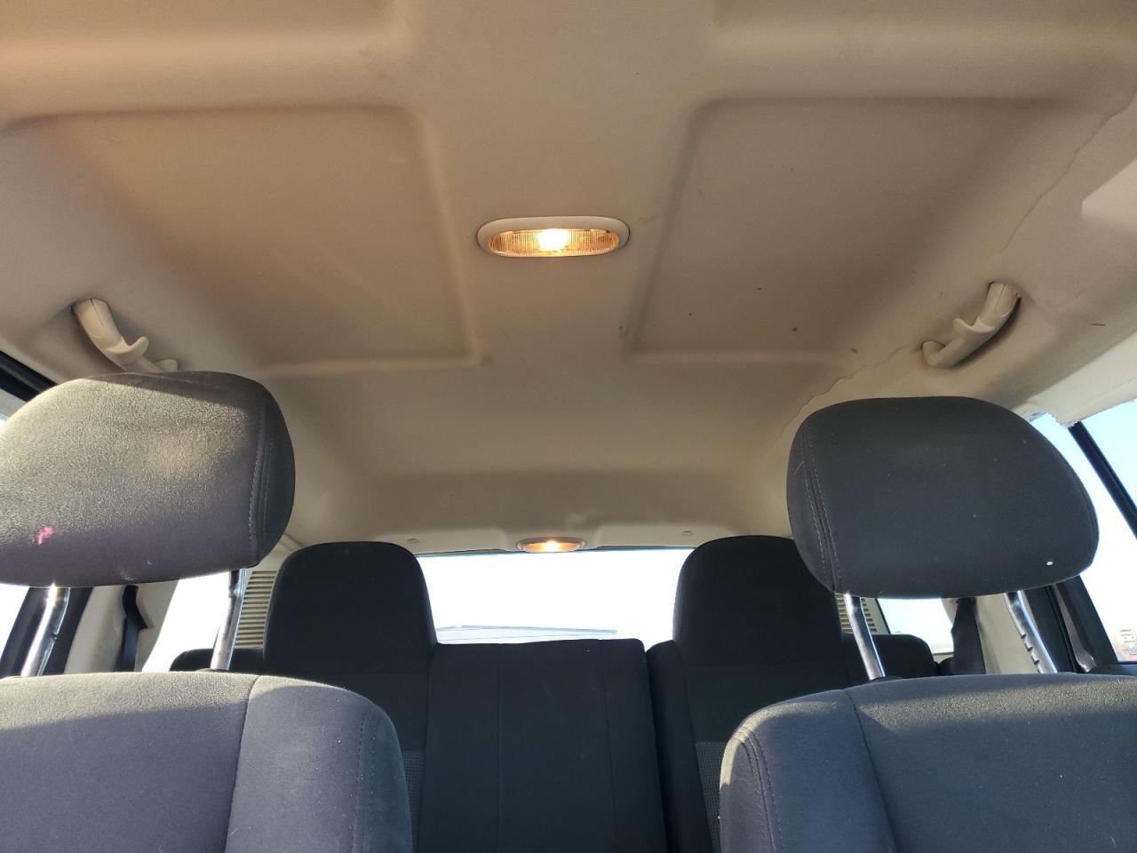 2016 Jeep Liberty (Patriot) - Image 10