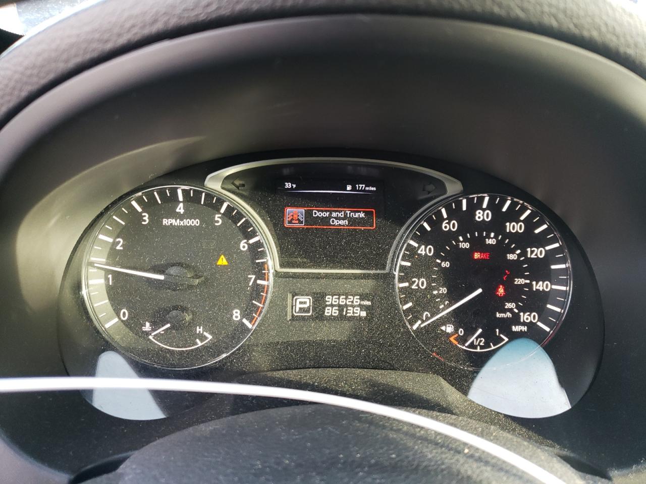 2015 Nissan Altima - Image 9