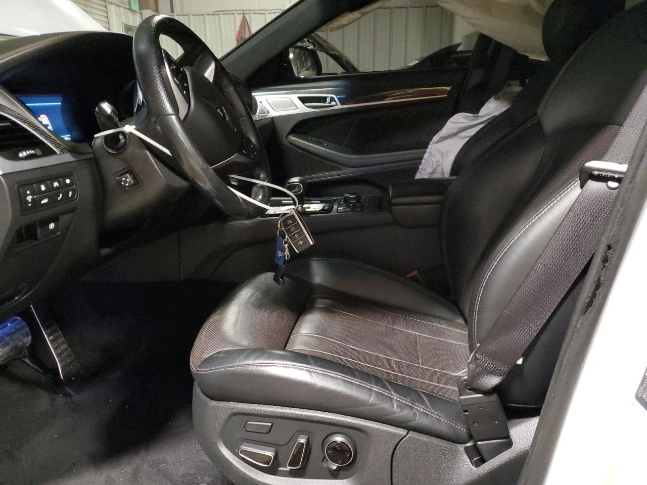 2018 Genesis G80 - Image 7