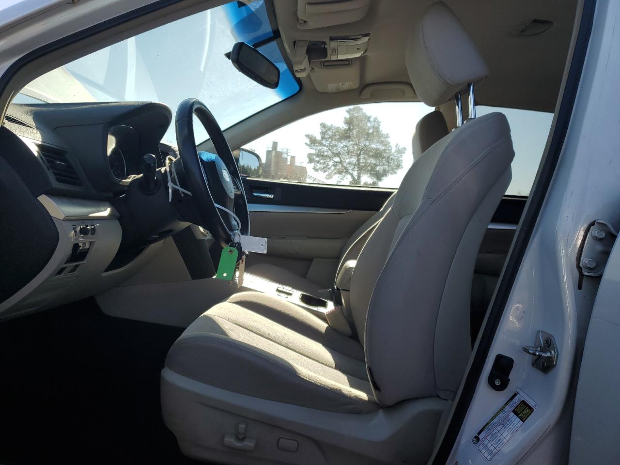 2013 Subaru Outback - Image 7