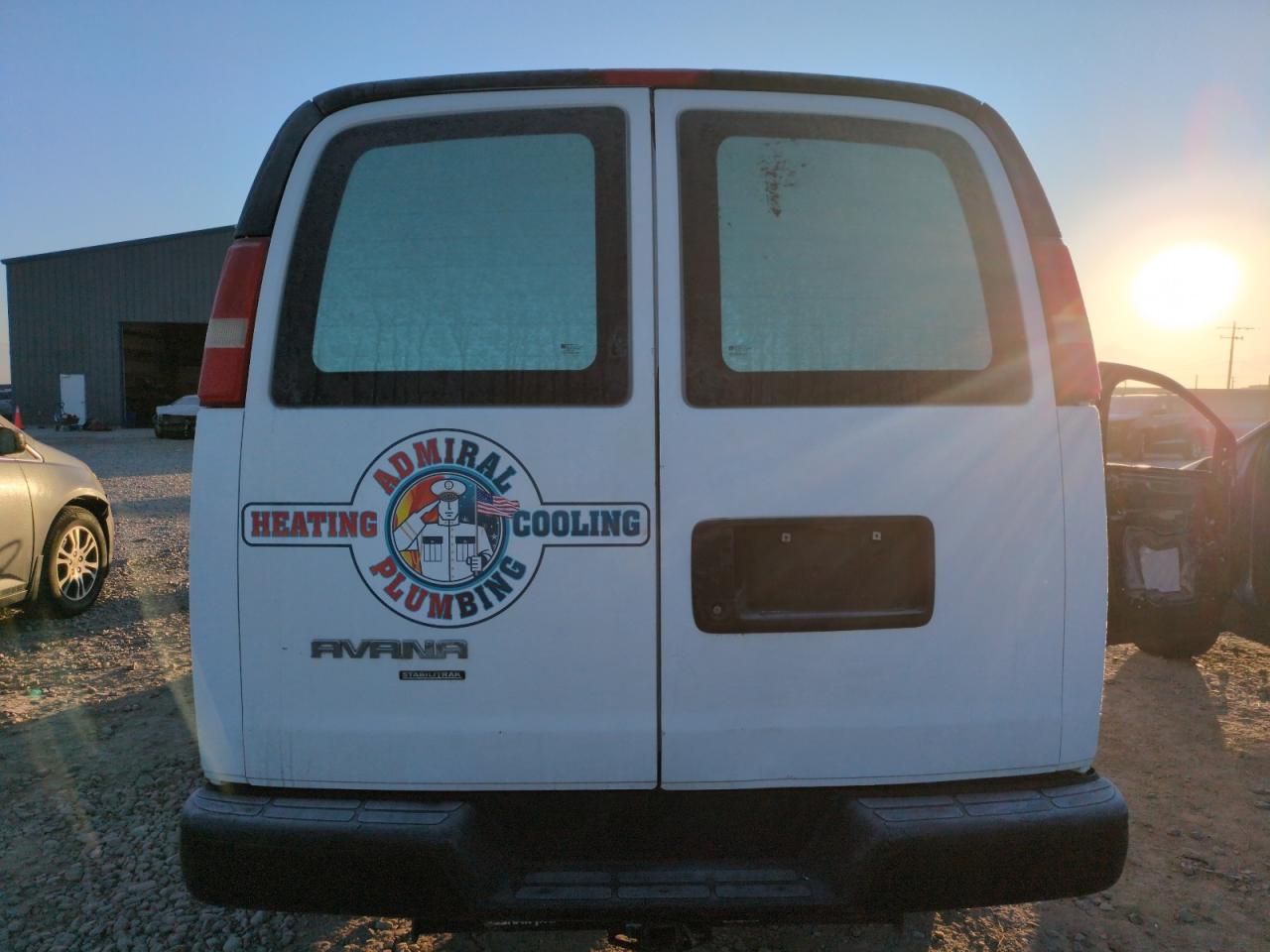 2015 GMC Savana - Image 6