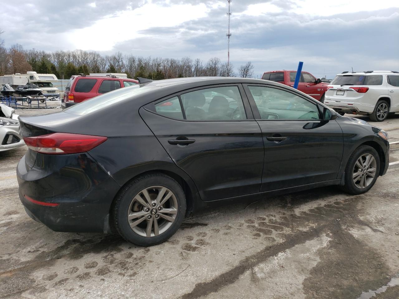 2018 Hyundai Elantra - Image 3