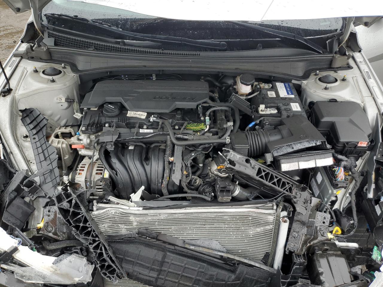 2021 Hyundai Elantra - Image 13