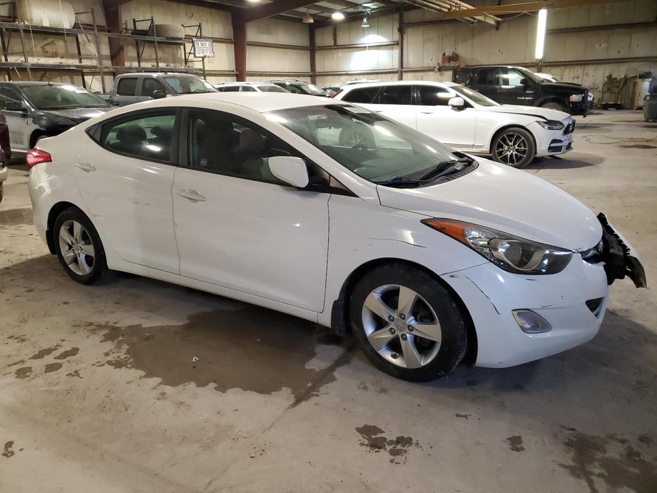 2013 Hyundai Elantra - Image 4