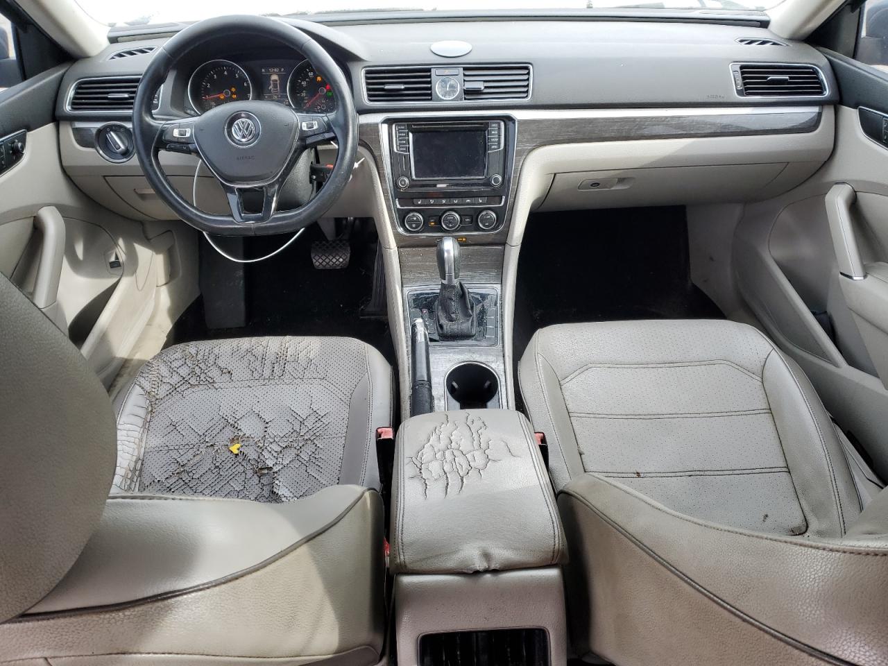 2016 Volkswagen Passat - Image 8