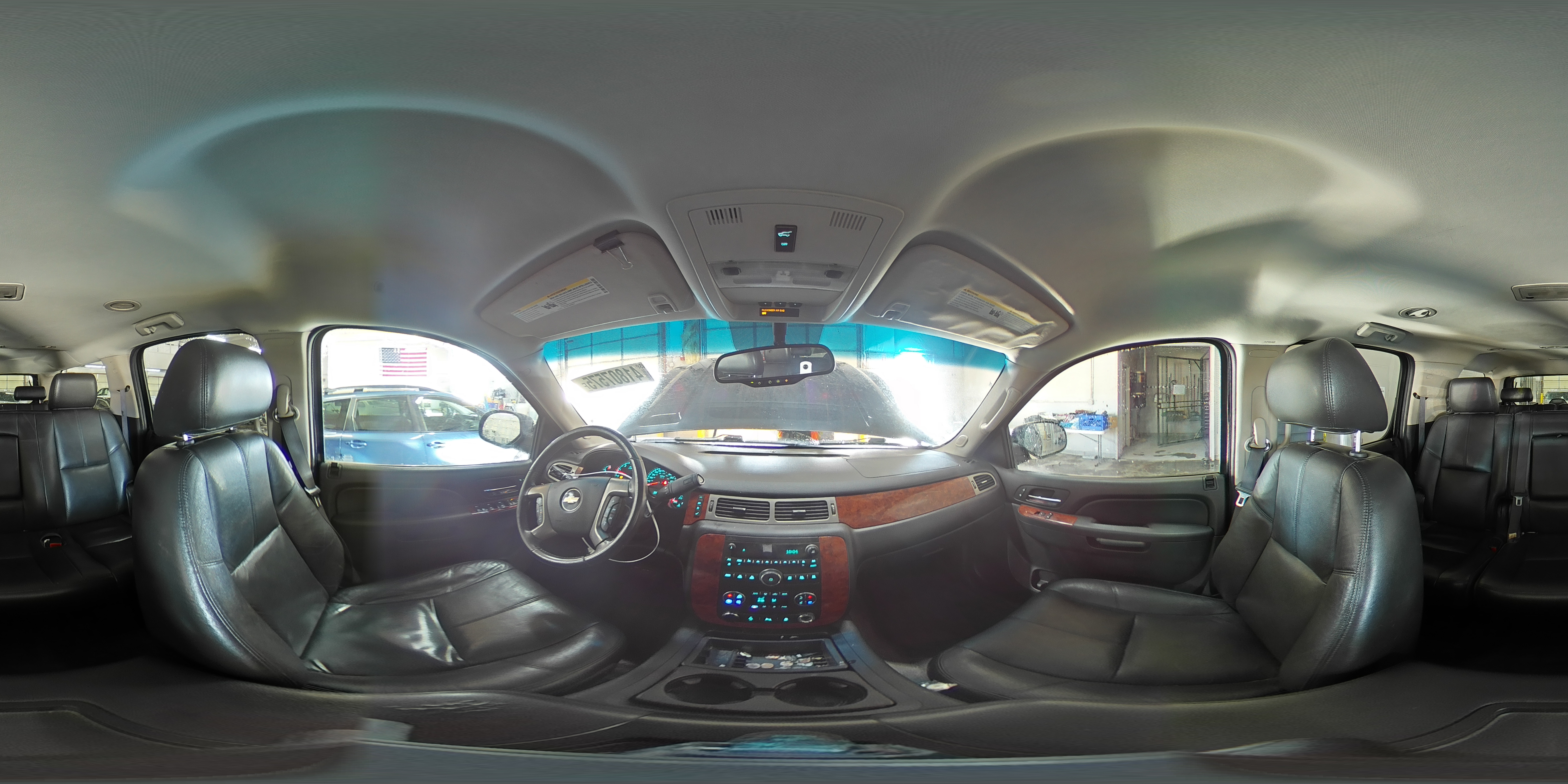 2012 Chevrolet Suburban - Image 15